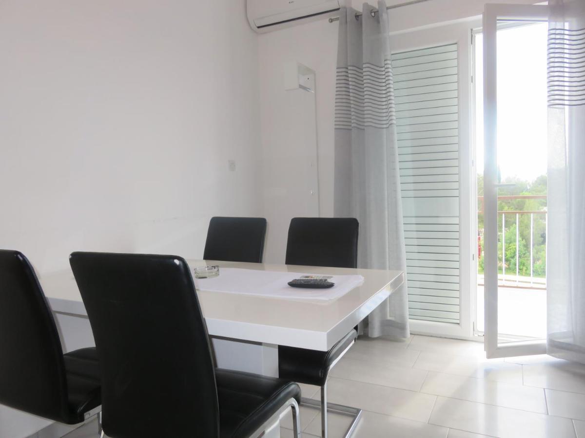 ستاريغغاد باكلينتسا Apartmani Mm المظهر الخارجي الصورة
